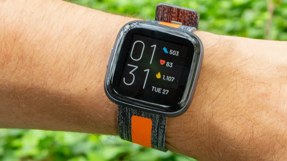 بهترین ساعت های هوشمند ارزان قیمت Fitbit Versa 2 
