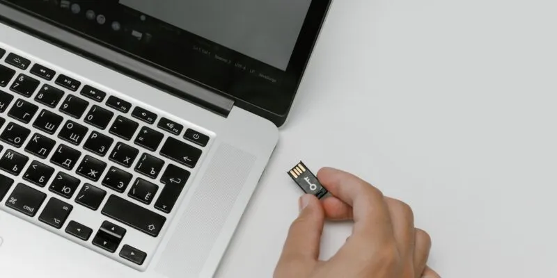 10 چیز با فایل های رمزگذاری شده USB Flash Drive