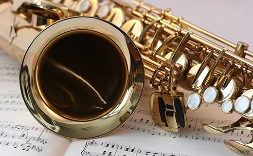بهترین ساکسیفون: Yamaha YAS-23 Alto Saxophone 