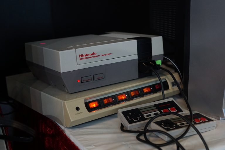 NES در نمایشگاه تاریخچه کنسول‌ها LI Retro