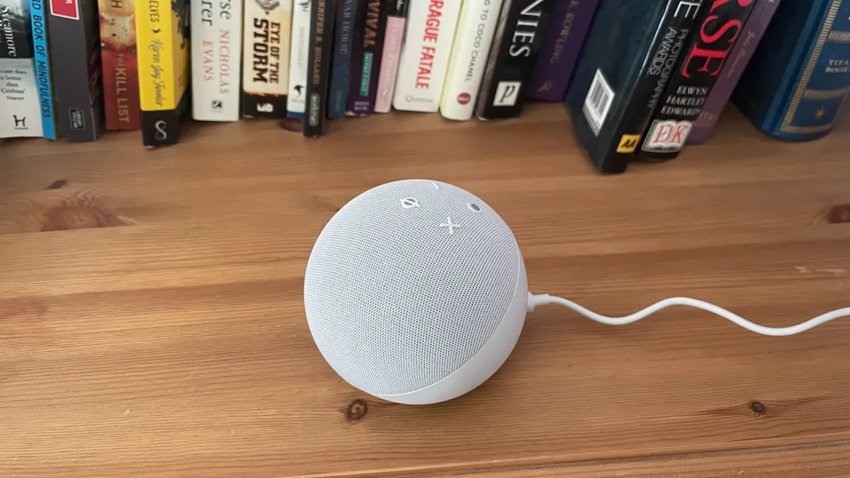 اسپیکر بلوتوثی Amazon Echo Dot (5th Generation)